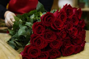 Online Red Rose Delivery in Bangalore-MyFlowerTree