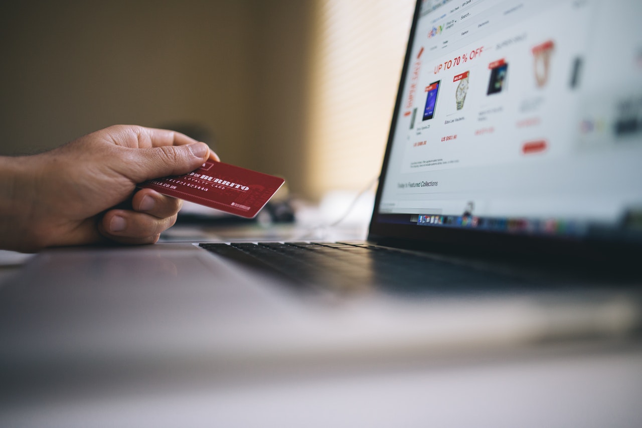 10 Ways to Keep Customers On Your eCommerce Site Longer
