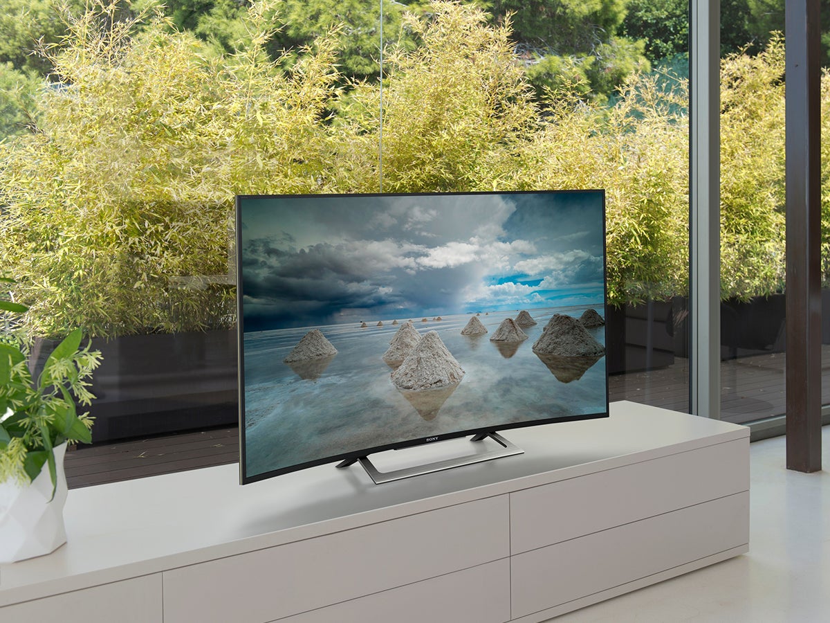 Why Should You Invest In A Smart TV?